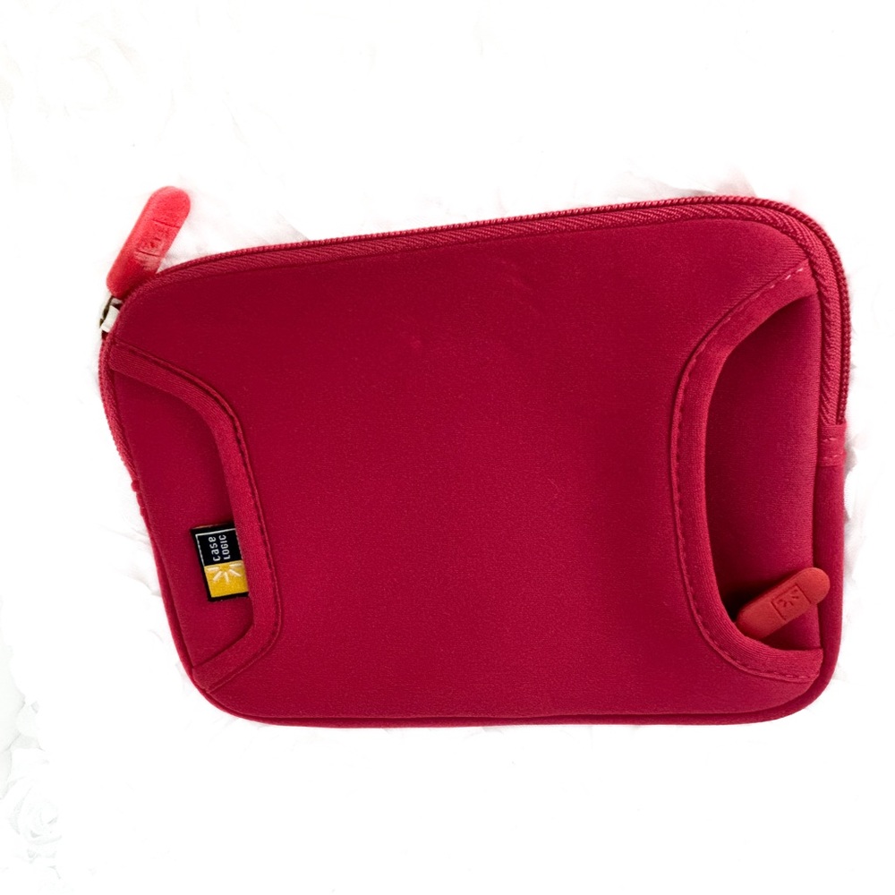 Case Logic Neoprene Pink Zip Around Pouch